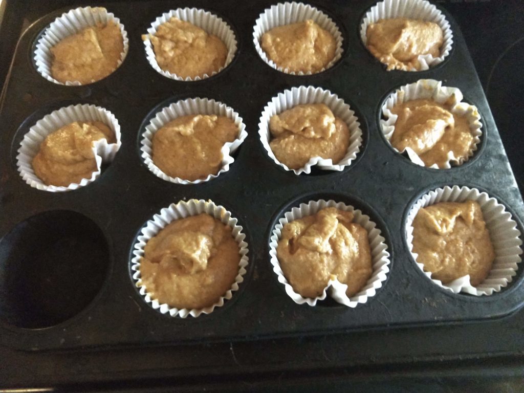 pumpkin spice muffins, healthy, whole grain, pumpkin season, toddler approved