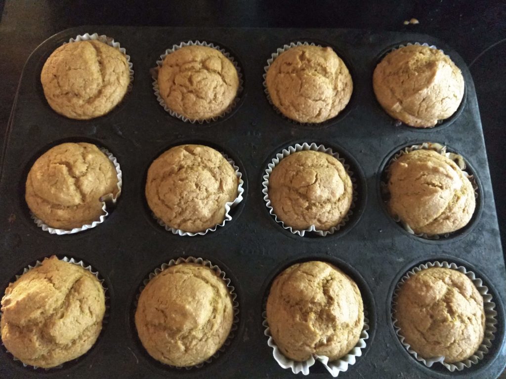 pumpkin spice muffins, healthy, whole grain, pumpkin season, toddler approved