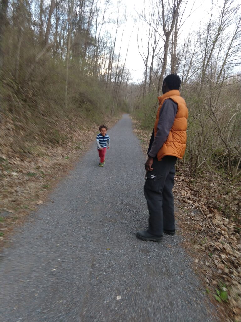 hiking in fisherman's paradise 