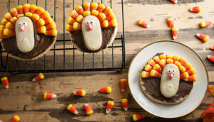 Thanksgiving cookies from Seasoned Sprinkles